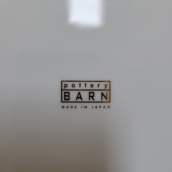 Pottery Barn White Porcelain Gold Gilded Rim Set Of 4 Dinner Plates 8.5" Japan - Picture 6 of 9